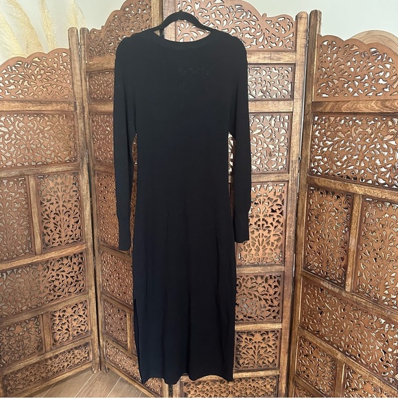 Frame Cutout Sweater Dress Noir. SZ Large reg $478 - Picture 5 of 5